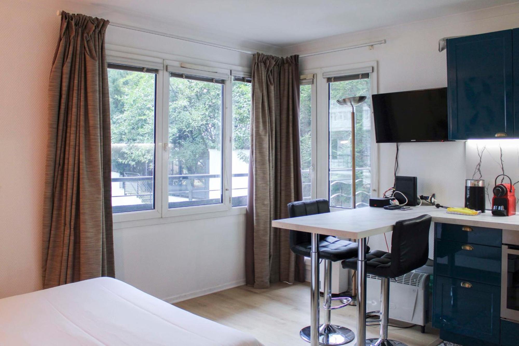 Bright Studio Of 29M With Wifi Near Paris イシー＝レ＝ムリノー エクステリア 写真